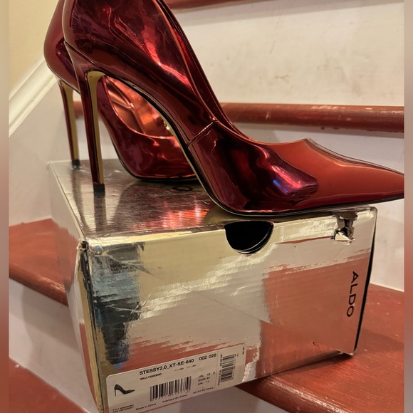 Aldo Red Chrome Pumps - Picture 3 of 6